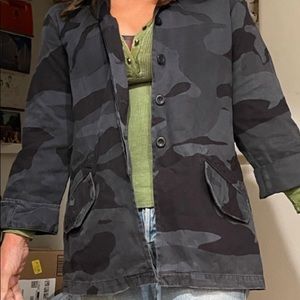 Monrow blue camo jacket xs